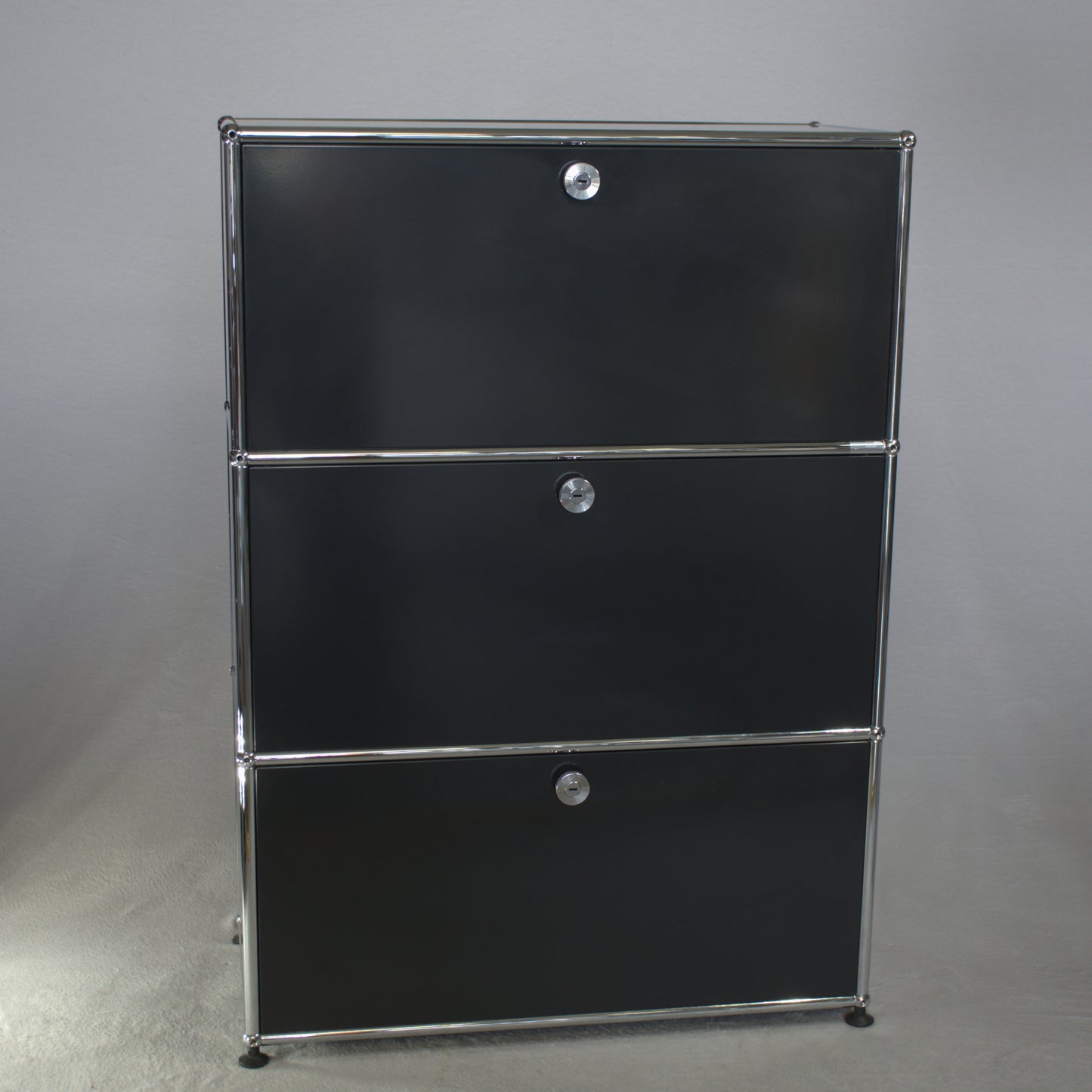 USM Haller Sideboard 3OH Graphitschwarz- "gebraucht"