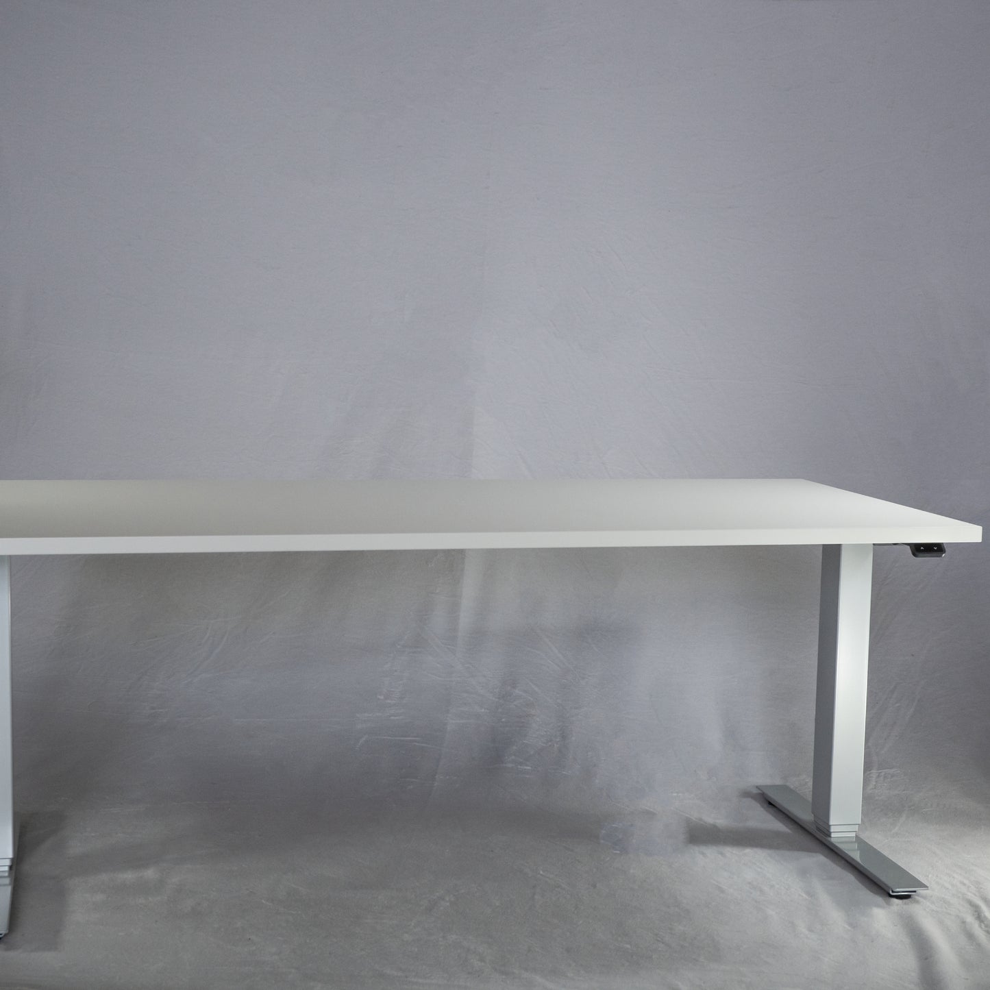 FM Schreibtisch 160x80cm - elektr. höhenverstellbar - "gebraucht"