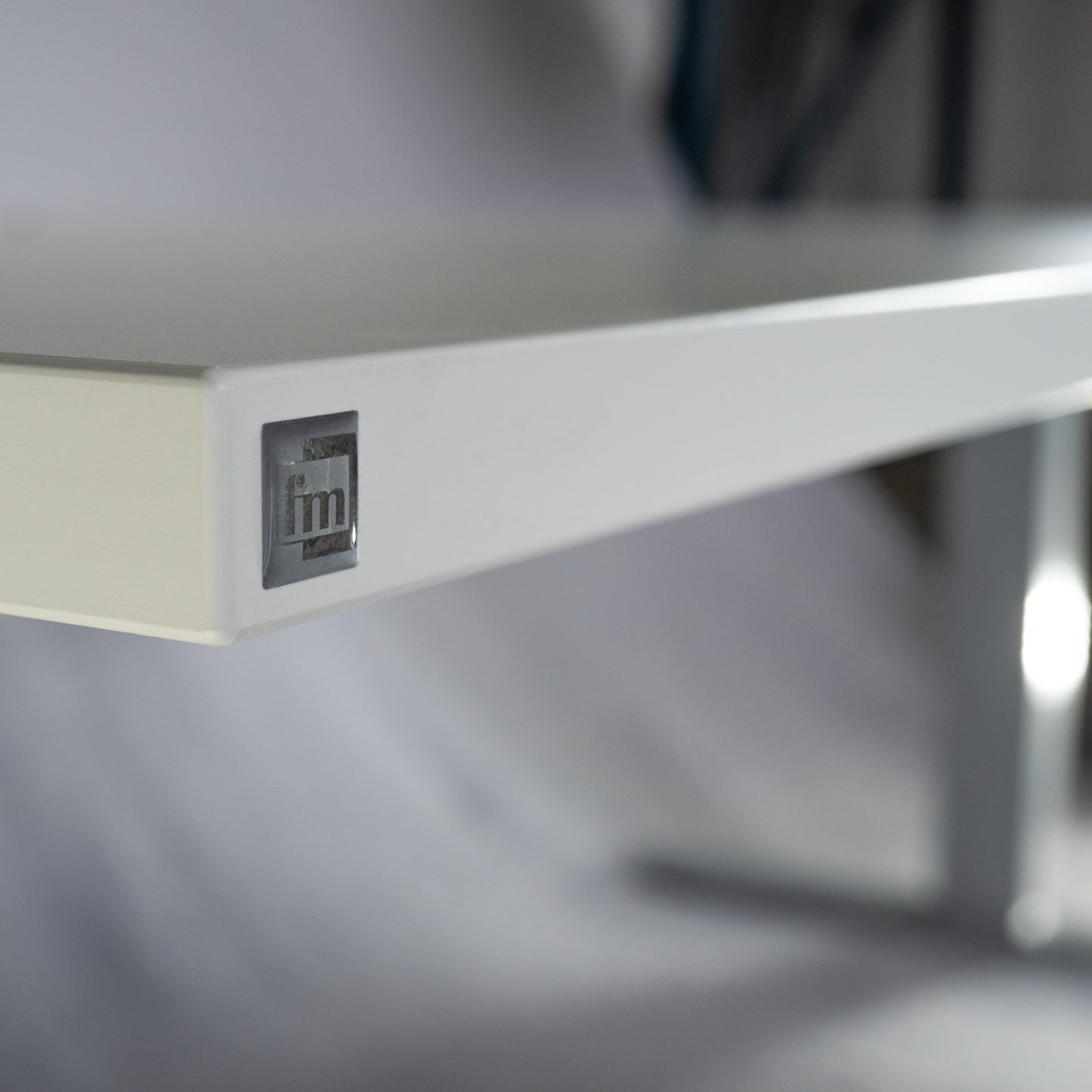 FM Schreibtisch 160x80cm - elektr. höhenverstellbar - "gebraucht"