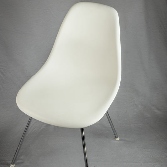 Vitra Eames Plastic Chair RE DSX - gebraucht